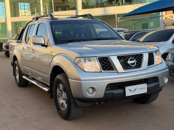 NISSAN FRONTIER 2.5 XE 4X4 CD TURBO ELETRONIC DIESEL 4P MANUAL NISSAN FRONTIER 2.5 XE 4X4 CD TURBO ELETRONIC DIESEL 4P MANUAL